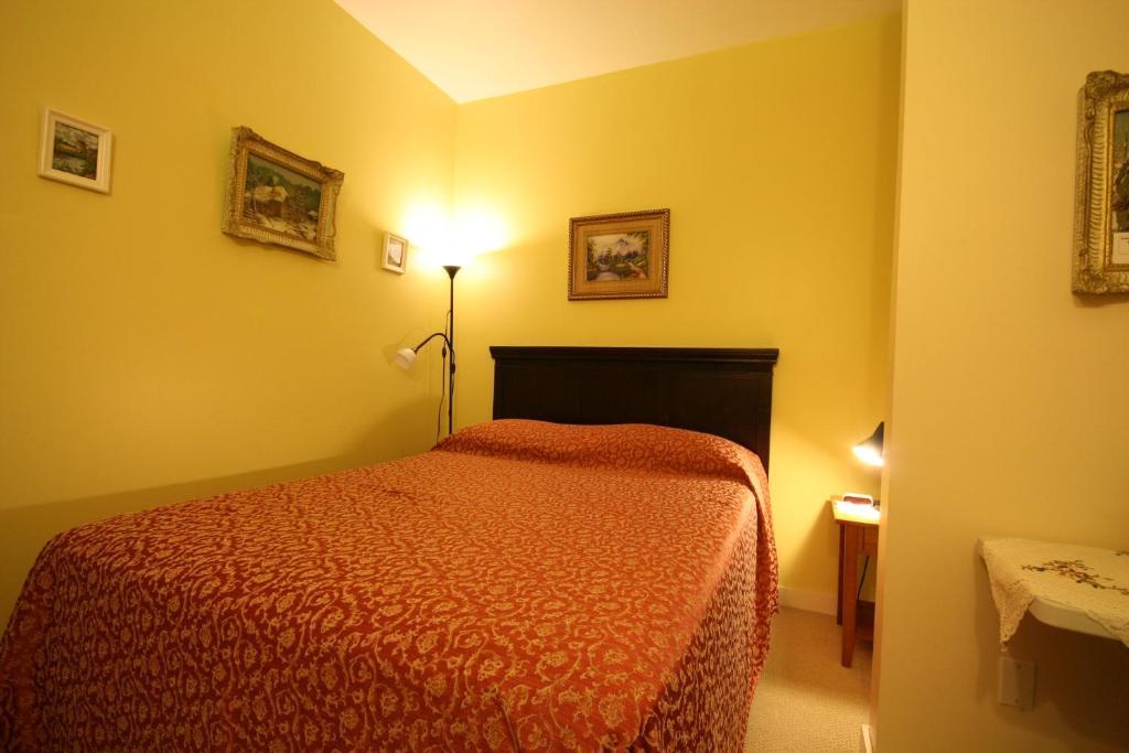 Villa Maria Country Inn Acheson Pokoj fotografie
